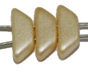 2-gat boogkralen 3,75x9,9mm beige 25st.