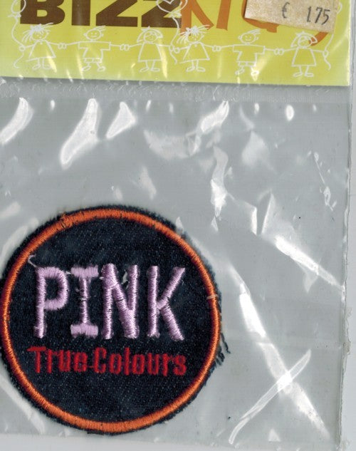 Applicatie True Colours PINK 60mm rond