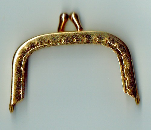 Tasbeugel 6.5cm. nieuw goud zonder ketting