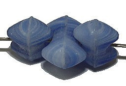 Glaskr.blauw/wit 4.5 x9.5mm 25 stuks