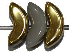 Boogkraal 6,25x14mm metallic goud/melkwit 10st.