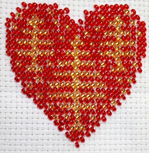 Borduurpakket kersthart 6x6cm rood/goud