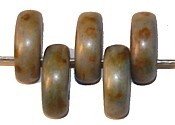 2-gat 8mm halve maan kralen mat beige/grijs 50st.