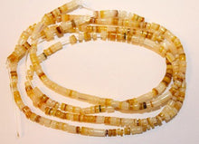Schelpkraal wit/beige 2-3mm snoer ca.60cm