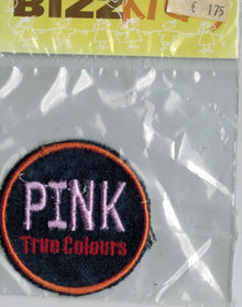 Applicatie True Colours PINK 60mm rond