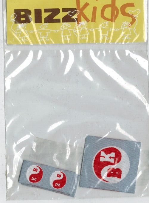 Applicatie Ying Yang wit/rood 1x35mm en 2x15mm