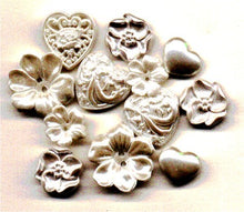 3D elementen bloemen en harten