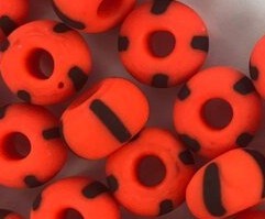 Rocailles 4x6mm oranjerood / zwarte strepen 25gram