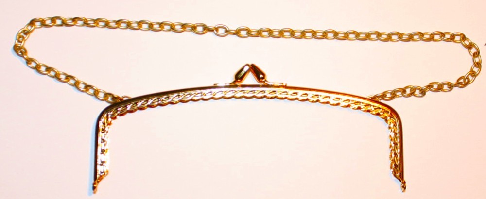Tasbeugel 16cm recht goudkl. met ketting p. st