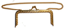 Tasbeugel 12cm recht goudkl. met ketting p. st
