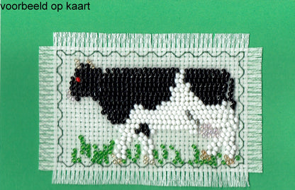 Borduurpakket zwartbonte koe 5x9cm.
