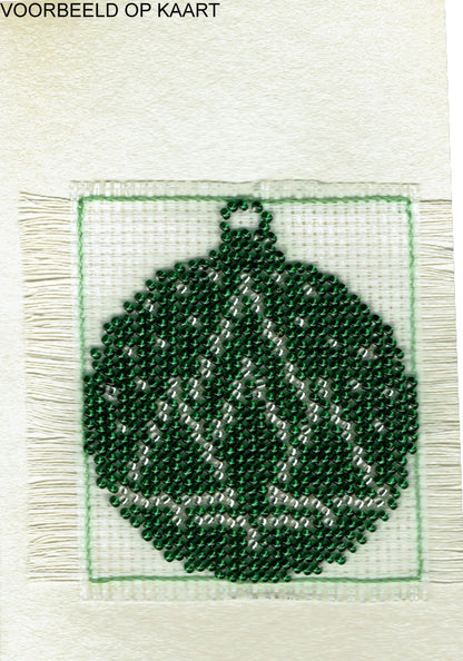 Borduurpakket kerstbal 7x8cm groen/wit
