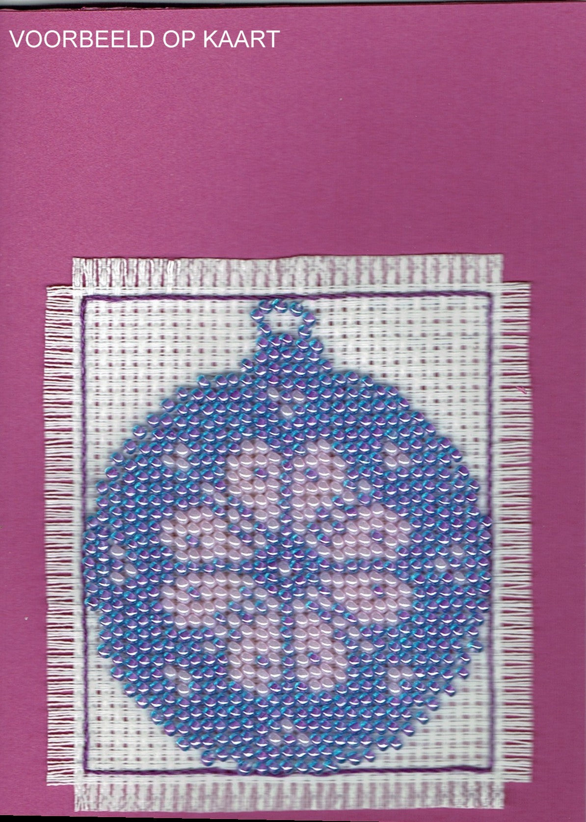 Borduurpakket kerstbal 7x8cm paars/roze