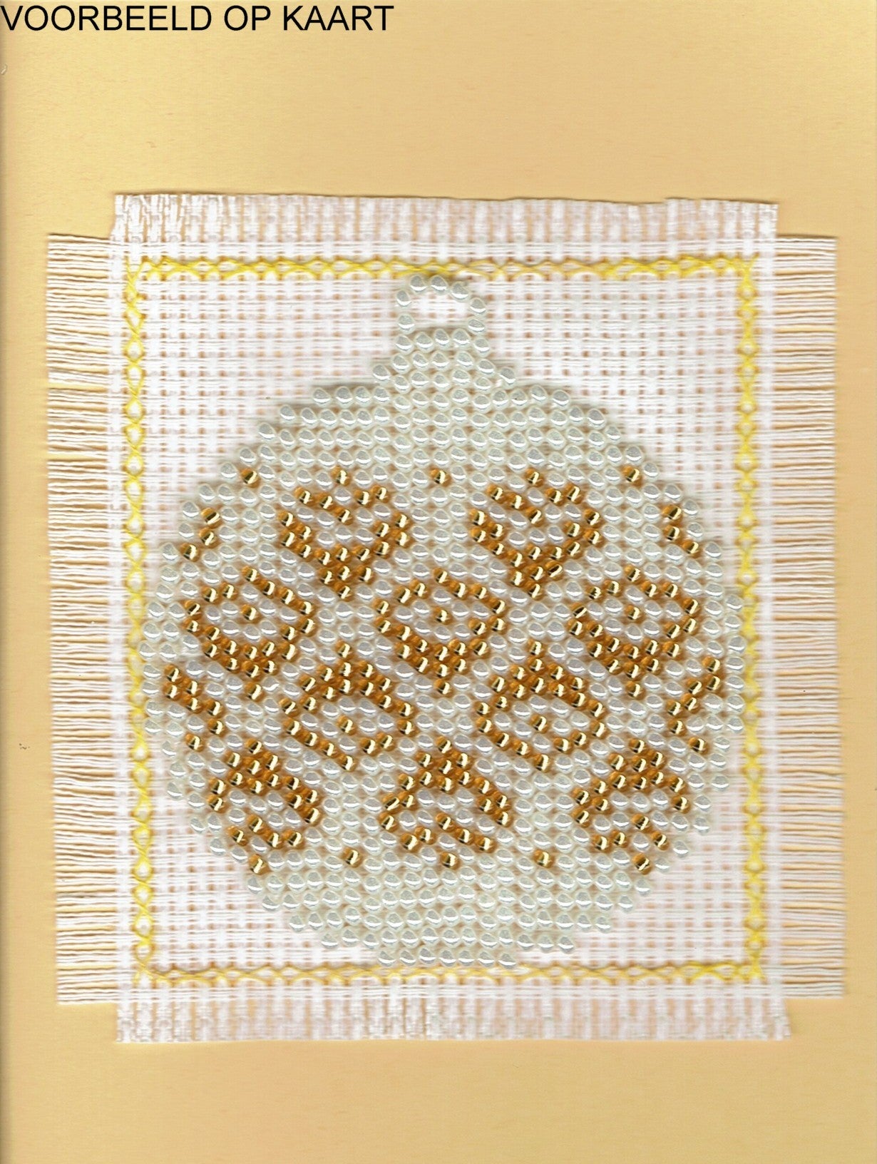 Borduurpakket kerstbal 7x8cm wit/goud