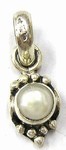 Zilveren hanger 14mm met hangoog en parel