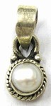 Zilveren hanger 13mm met hangoog en parel