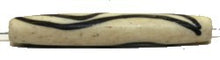 Benen kraal 34x8mm beige met strepen 5st.