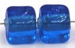Glaskraal 8mm blokje helder blauw 10st