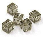 kubus kristal 4mm rookzwart per 5