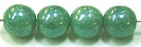 Glaskralen 6mm groen parelmoer ca.38 stuks
