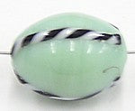 glaskraal 20x14mm l.groen m.w/zw. strepen 5st