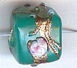 Glaskraal blokje 11mm groen/goud 10st