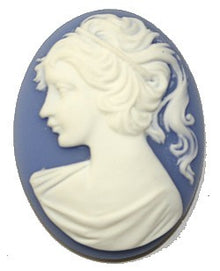 Camee ovaal 40x30mm vrouwenhoofd blauw/wit