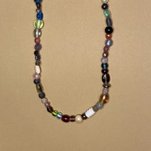 Vrolijke, bohemian kralenketting p.st.
